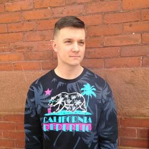 Meet your Posher, Dustin