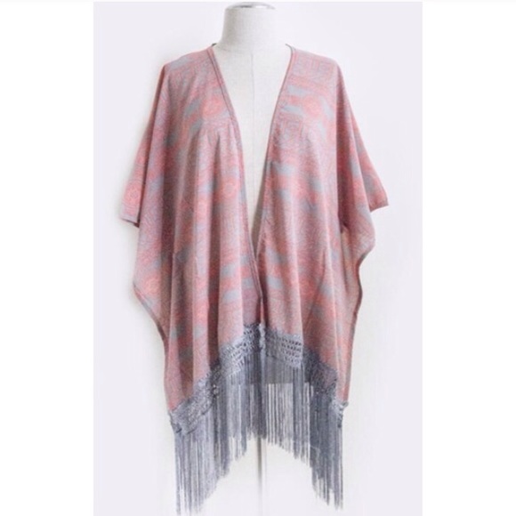 NWT, OSFA 2 Tone Aztec Print Kimono with Fringe