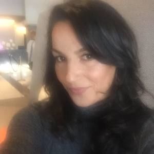 Meet your Posher, Dana