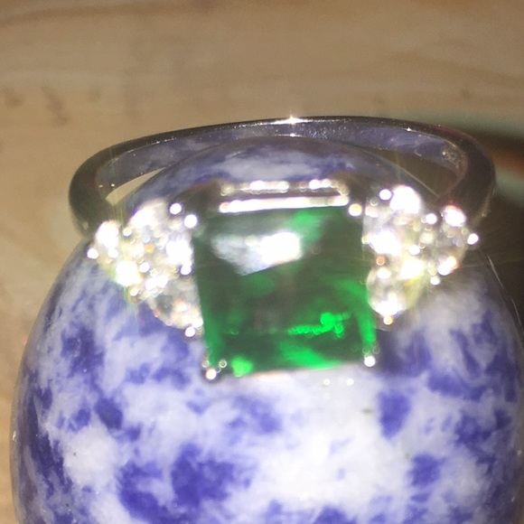 Emerald ring