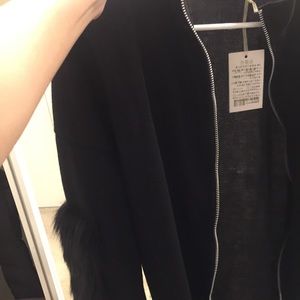 Furry elbow jacket