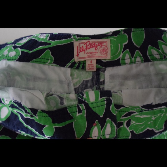 Lilly Pulitzer shorts! - Picture 3 of 4