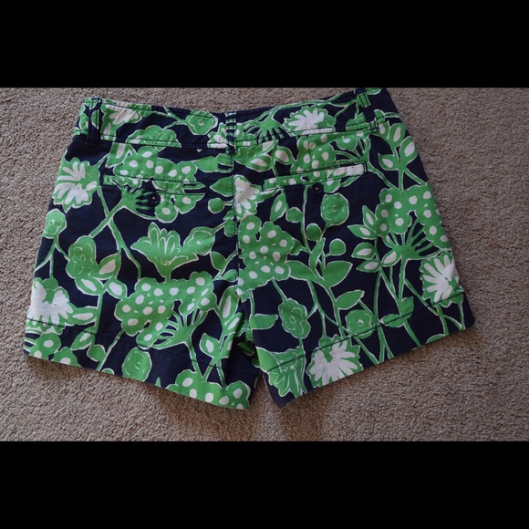 Lilly Pulitzer shorts! - Picture 4 of 4