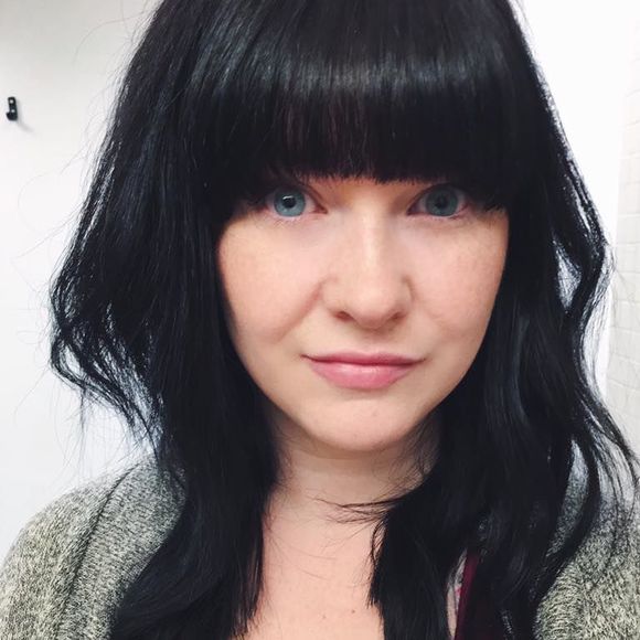 Meet your Posher, Crystal