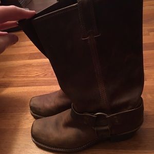 Frye size 9 boots