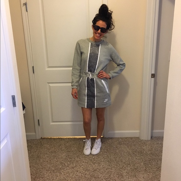 Nike splatter gray sweatshirt tech fleece dress s