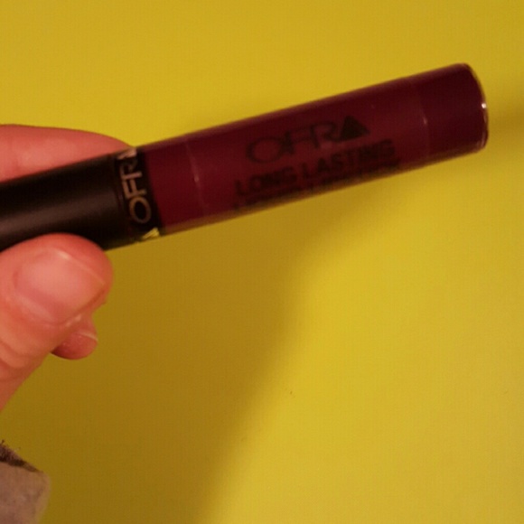 Ofra Long Lasting Liquid Lipstick in Queens