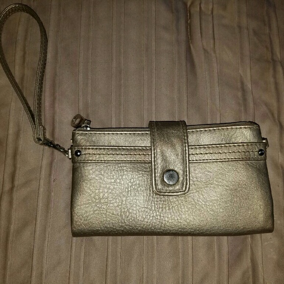 Cute wristlet!