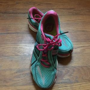 Brooks pureflow running shoes