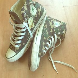 Rare camouflage chuck taylors, excellent condition