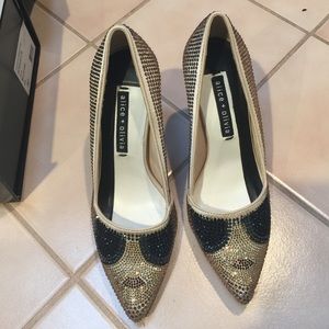 Alice&Olivia sz 8.5