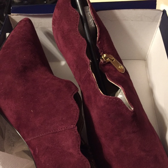Adrienne Vittadini Merlot Suede Shoes