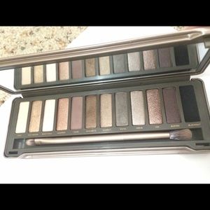 Urban decay naked palette 2