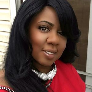 Meet your Posher, Christal