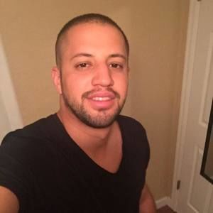 Meet your Posher, Carlos