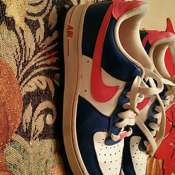 Girls Nike shoes