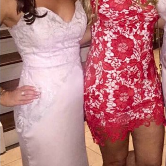 Nude lace dress - Picture 2 of 2