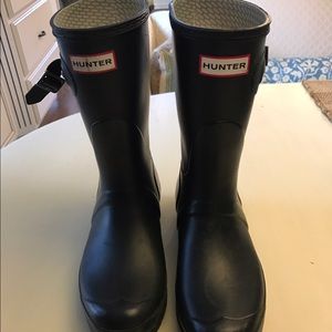 Hunter short rain boots
