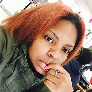 Meet your Posher, Regine