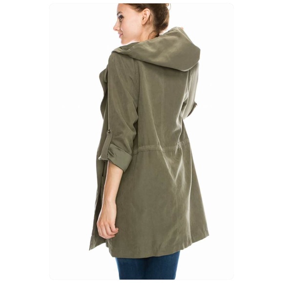Olive green Trench coat with hood🌿 - Picture 2 of 4