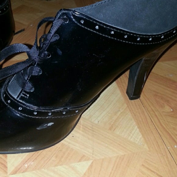 Heels - Picture 2 of 4