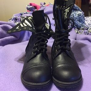Toddler girls combat boots size 10