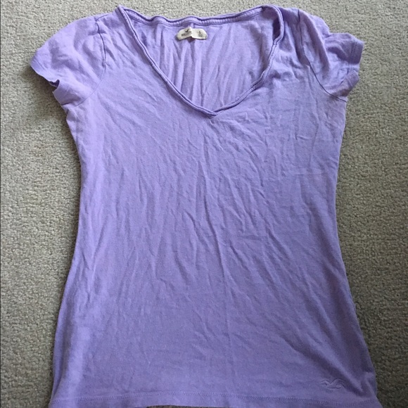 Hollister Purple Tee S