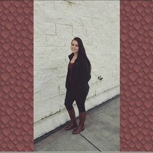 Meet your Posher, Abigail