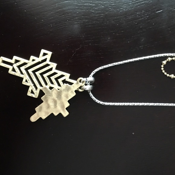 Lucky brand necklace