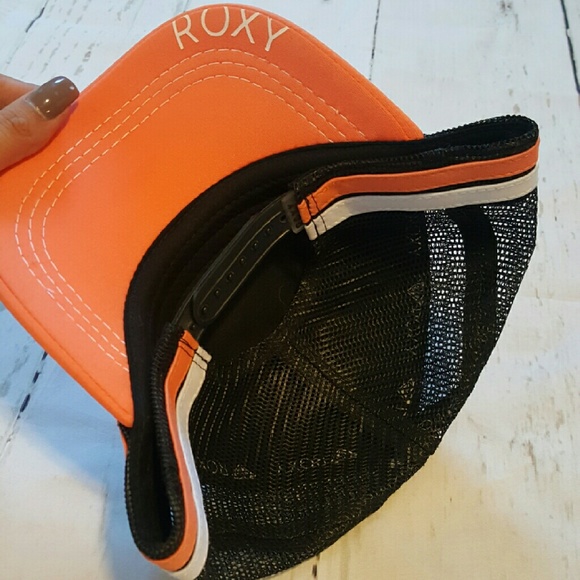 Roxy Beach Cap - Picture 2 of 2