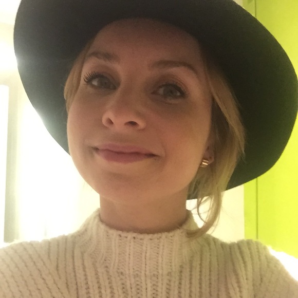 Meet your Posher, Ange