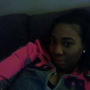 Meet your Posher, Latonya