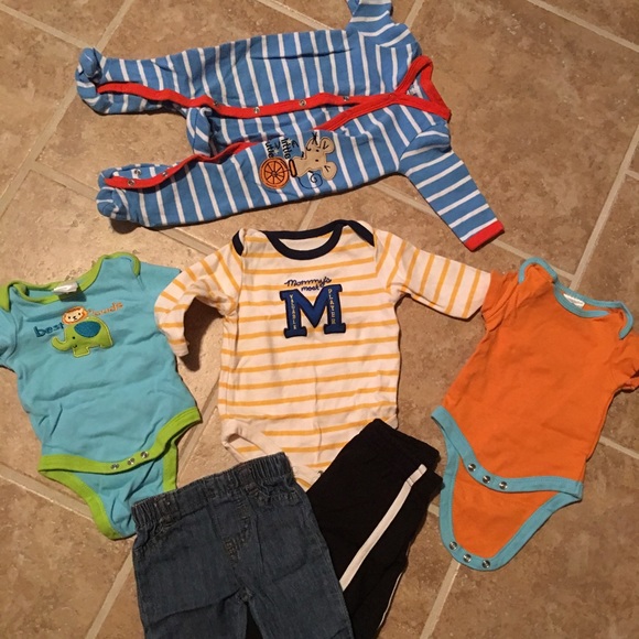 0/3 month baby boy lot. Wore very little.