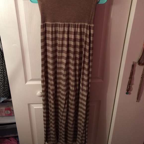 Maxi strapless dress, little stain seen above