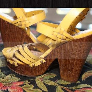 Guess wedge shoes