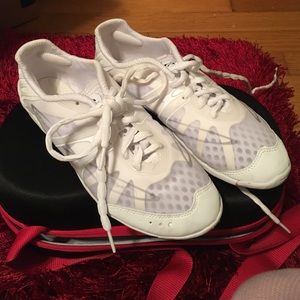 Nfinity cheer shoes