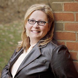 Meet your Posher, Christy