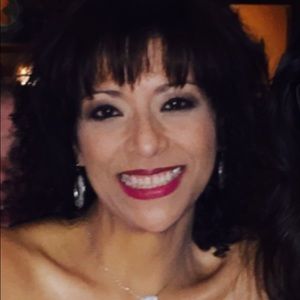 Meet your Posher, Carolyn