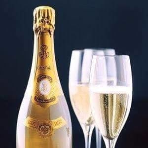 Meet your Posher, Nikia