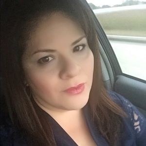 Meet your Posher, Yvonne