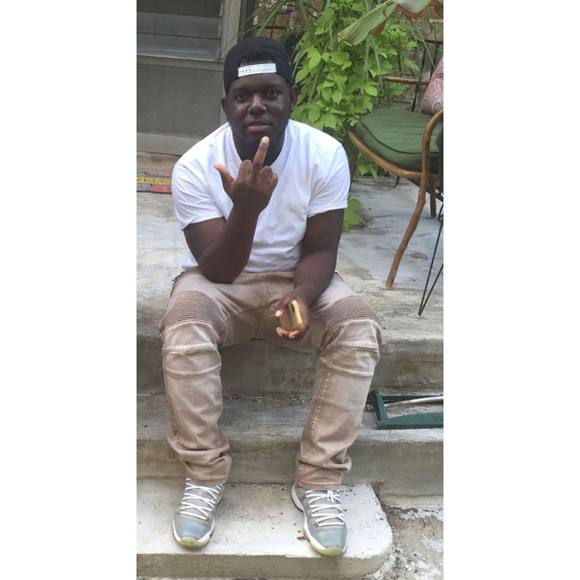 Meet your Posher, Robert - Picture 1 of 1