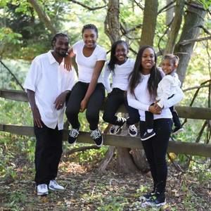 Meet your Posher, Lakisha