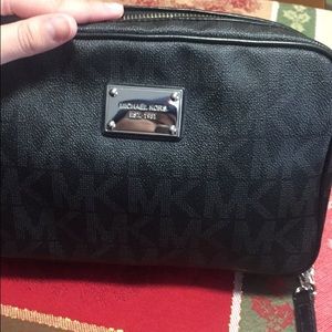 Michael Kors Large Jet Set Cross body