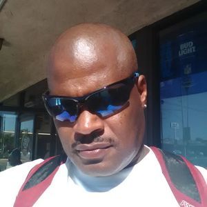 Meet your Posher, Kenneth