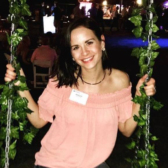 Meet your Posher, Ashley - Picture 1 of 1