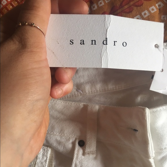 White Sandro jeans/capris fit like a size 0 or 2
