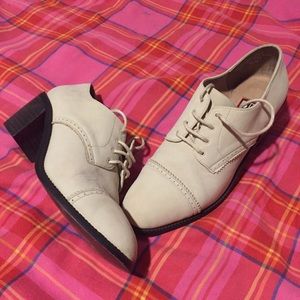 Suede Shoes 🍟 Cream Oxfords🎨 6.5 Chunky Heel🍄