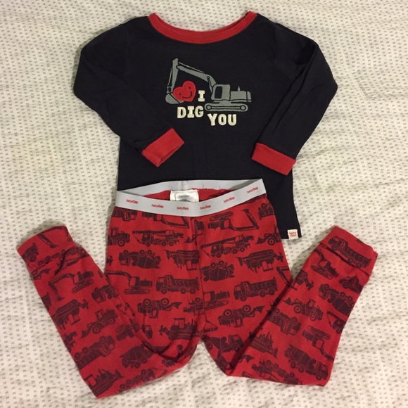 GAP Toddler Boy Fire truck Pajama Set BabyGap Sleepwear PJS 2Pcs Long Sleeve NWT