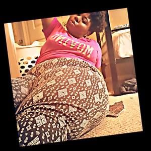 Meet your Posher, Kira