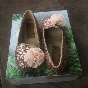 Adorable versatile shoes for any princess.